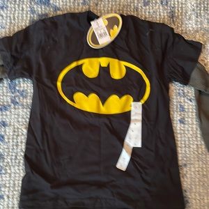 NWT Batman kids small shirt with undershirt